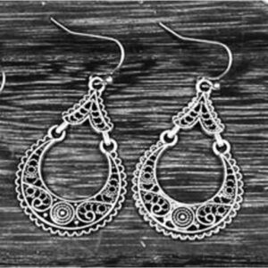 Vintage Style Antique Silver Geometric Hollow Out Drop Earrings